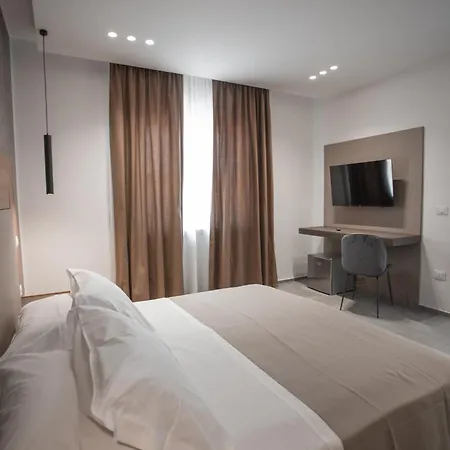 Hotel Alexander House San Ferdinando