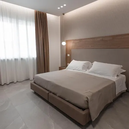 Alexander House * San Ferdinando