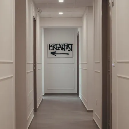 Alexander House San Ferdinando