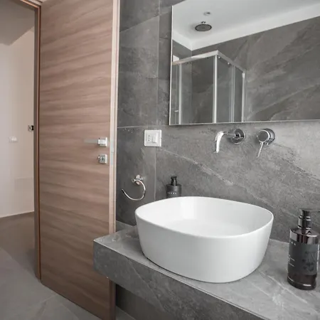 Hotel Alexander House *