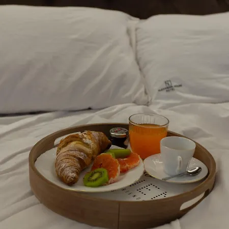 Alexander House San Ferdinando